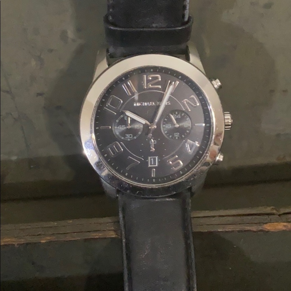 Mk watch